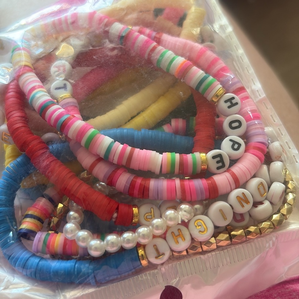 Taylor Swift Kids Beaded Bracelet Set - Pink, Yellow, Blue